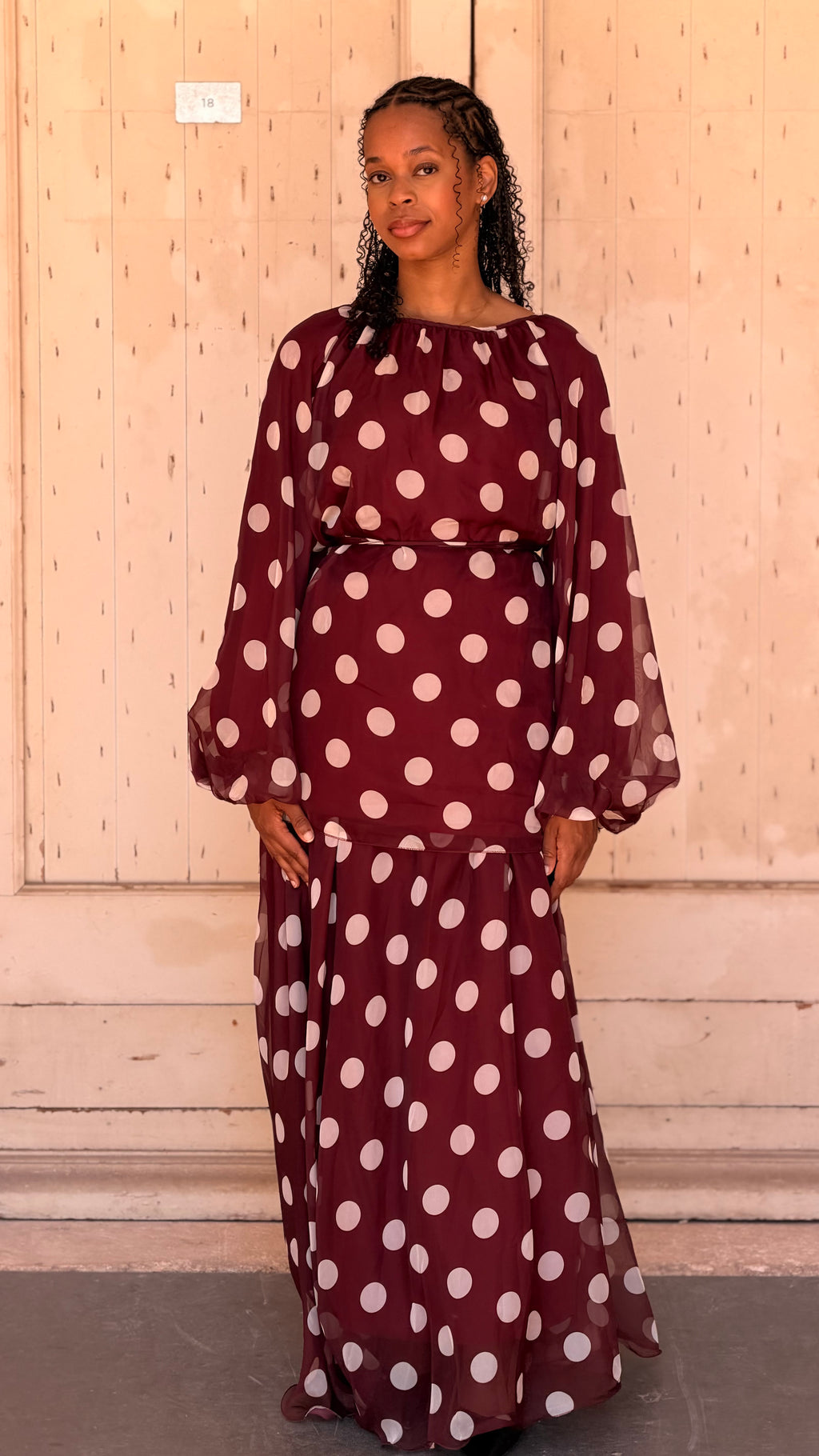Selena - Bordeaux pois blanc.